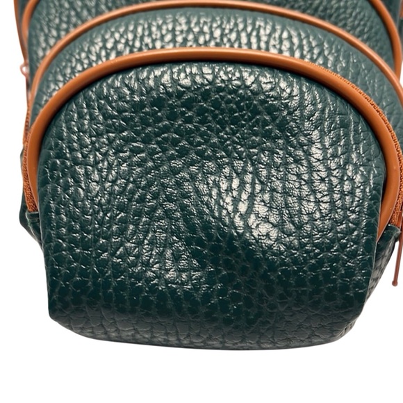 Nesting Bags. 5 Bags neatly packed into each other. Faux leather design. - Picture 4 of 6